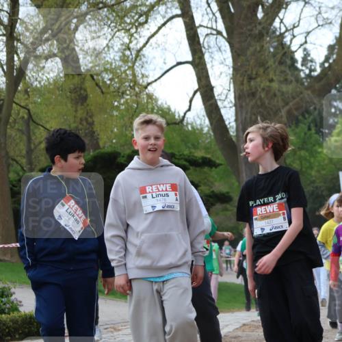 25.04.2026 - Das Zehntel Zöllner http://msf.ph/oto/9658633 25.04.2026 07:48:45 Laufen 1477, 1476, 250, 1427 meine-sportfotos.de