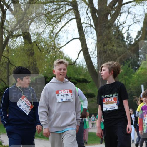 25.04.2026 - Das Zehntel Zöllner http://msf.ph/oto/9658639 25.04.2026 07:48:45 Laufen 1476, 250, 1427 meine-sportfotos.de