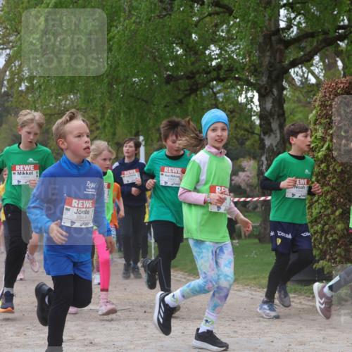 25.04.2026 - Das Zehntel Zöllner http://msf.ph/oto/9658664 25.04.2026 11:43:11 Laufen 10452, 10454, 10640 meine-sportfotos.de