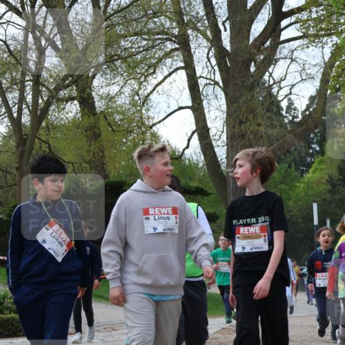 25.04.2026 - Das Zehntel Zöllner http://msf.ph/oto/9658666 25.04.2026 07:48:46 Laufen 1477, 1476, 230, 1427, 346 meine-sportfotos.de