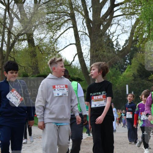 25.04.2026 - Das Zehntel Zöllner http://msf.ph/oto/9658672 25.04.2026 07:48:46 Laufen 1476, 230, 1427, 3460 meine-sportfotos.de