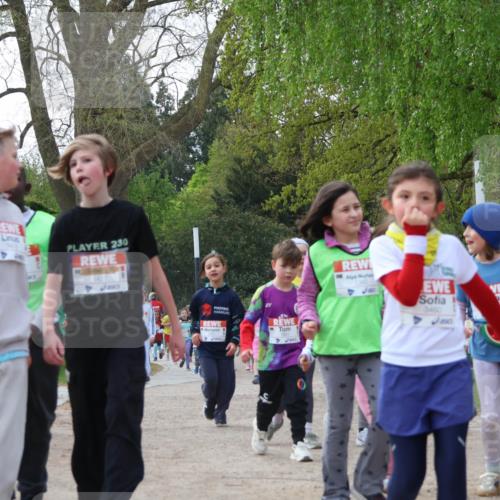 25.04.2026 - Das Zehntel Zöllner http://msf.ph/oto/9658681 25.04.2026 07:48:47 Laufen 230, 1427, 3460 meine-sportfotos.de