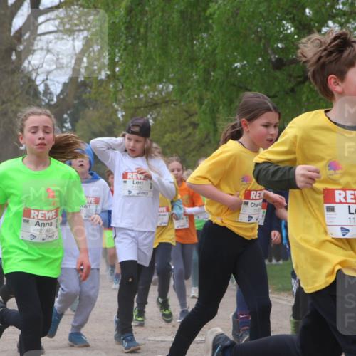 25.04.2026 - Das Zehntel Zöllner http://msf.ph/oto/9658724 25.04.2026 11:43:13 Laufen 12763, 1443, 11482, 1185, 11841, 12317 meine-sportfotos.de