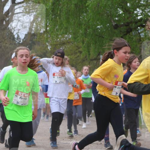25.04.2026 - Das Zehntel Zöllner http://msf.ph/oto/9658727 25.04.2026 11:43:13 Laufen 12763, 11482, 119, 11841 meine-sportfotos.de