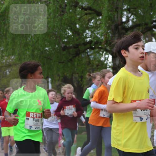 25.04.2026 - Das Zehntel Zöllner http://msf.ph/oto/9658793 25.04.2026 11:43:15 Laufen 10731, 12596, 12290 meine-sportfotos.de