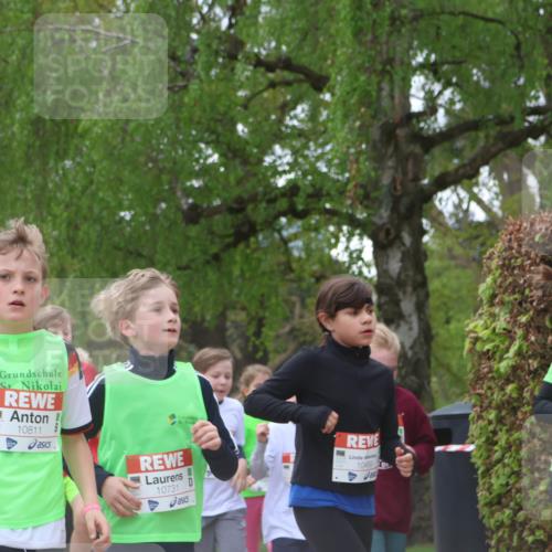 25.04.2026 - Das Zehntel Zöllner http://msf.ph/oto/9658823 25.04.2026 11:43:16 Laufen 12125, 10811, 10731, 10469 meine-sportfotos.de