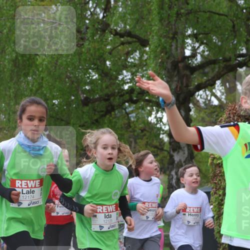 25.04.2026 - Das Zehntel Zöllner http://msf.ph/oto/9658853 25.04.2026 11:43:16 Laufen 12174, 10706, 12125, 11913, 11905, 10811 meine-sportfotos.de