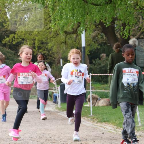 25.04.2026 - Das Zehntel Zöllner http://msf.ph/oto/9658870 25.04.2026 07:48:56 Laufen 3735, 3732, 2535 meine-sportfotos.de