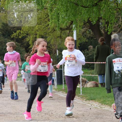 25.04.2026 - Das Zehntel Zöllner http://msf.ph/oto/9658876 25.04.2026 07:48:56 Laufen 1524, 3732, 3735, 2535 meine-sportfotos.de