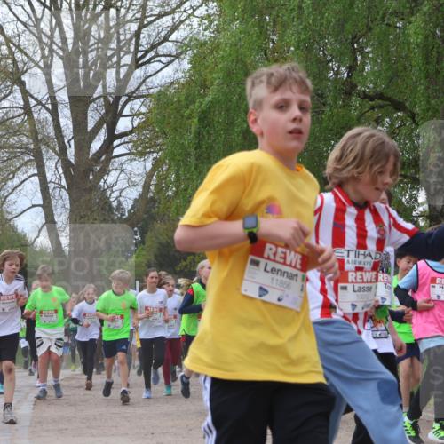 25.04.2026 - Das Zehntel Zöllner http://msf.ph/oto/9658958 25.04.2026 11:43:20 Laufen 11856, 10013 meine-sportfotos.de