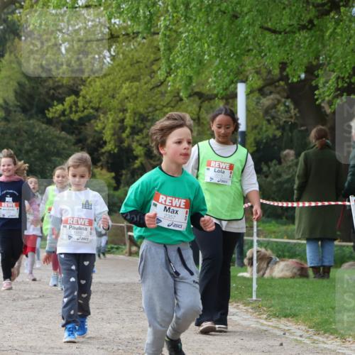 25.04.2026 - Das Zehntel Zöllner http://msf.ph/oto/9658999 25.04.2026 07:49:01 Laufen 1489, 2357, 3319 meine-sportfotos.de