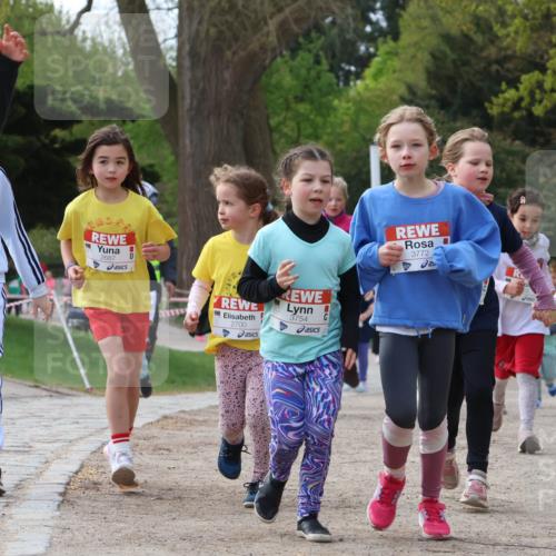 25.04.2026 - Das Zehntel Zöllner http://msf.ph/oto/9659053 25.04.2026 07:49:04 Laufen 3586, 2243, 2687, 2700, 3754, 3772, 1072 meine-sportfotos.de