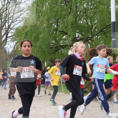 25.04.2026 - Das Zehntel Zöllner http://msf.ph/oto/9659069 25.04.2026 11:43:25 Laufen 11756, 11771, 10702 meine-sportfotos.de