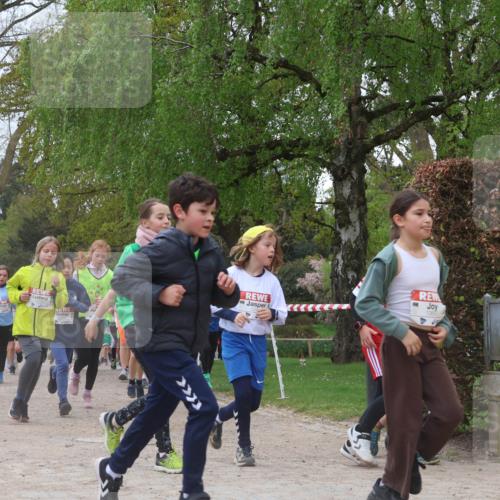 25.04.2026 - Das Zehntel Zöllner http://msf.ph/oto/9659087 25.04.2026 11:43:27 Laufen 2002 meine-sportfotos.de