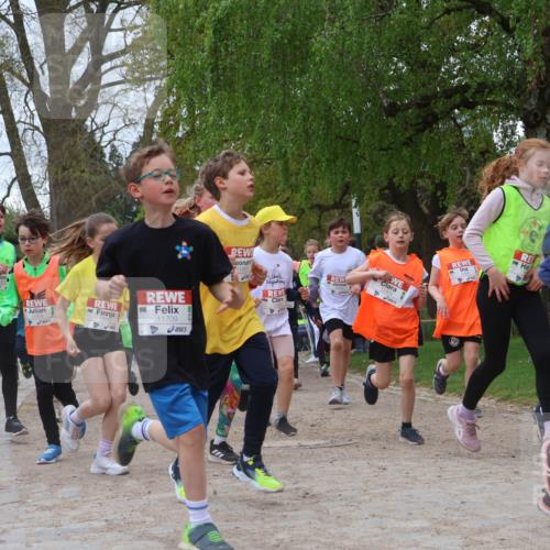 25.04.2026 - Das Zehntel Zöllner http://msf.ph/oto/9659114 25.04.2026 11:43:29 Laufen 11709, 11853, 4, 1017 meine-sportfotos.de