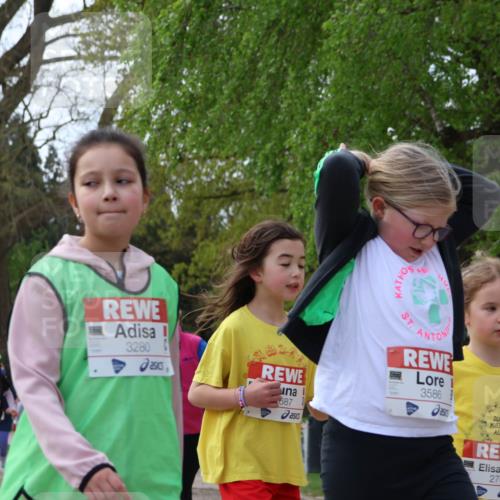 25.04.2026 - Das Zehntel Zöllner http://msf.ph/oto/9659149 25.04.2026 07:49:08 Laufen 2243, 3280, 687, 3586, 2700 meine-sportfotos.de