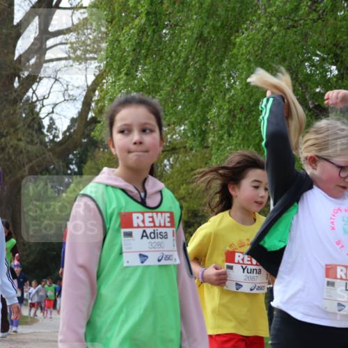 25.04.2026 - Das Zehntel Zöllner http://msf.ph/oto/9659152 25.04.2026 07:49:08 Laufen 2243, 3280, 2687, 3586, 50, 2700 meine-sportfotos.de