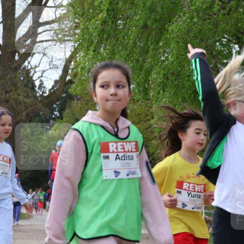 25.04.2026 - Das Zehntel Zöllner http://msf.ph/oto/9659155 25.04.2026 07:49:08 Laufen 2243, 3280, 2687, 3588 meine-sportfotos.de