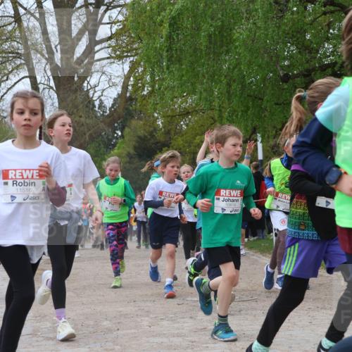 25.04.2026 - Das Zehntel Zöllner http://msf.ph/oto/9659216 25.04.2026 11:43:32 Laufen 12103, 11516, 10619, 10823 meine-sportfotos.de