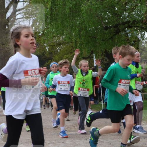 25.04.2026 - Das Zehntel Zöllner http://msf.ph/oto/9659225 25.04.2026 11:43:32 Laufen 10617, 11306, 11893, 11997, 10619 meine-sportfotos.de
