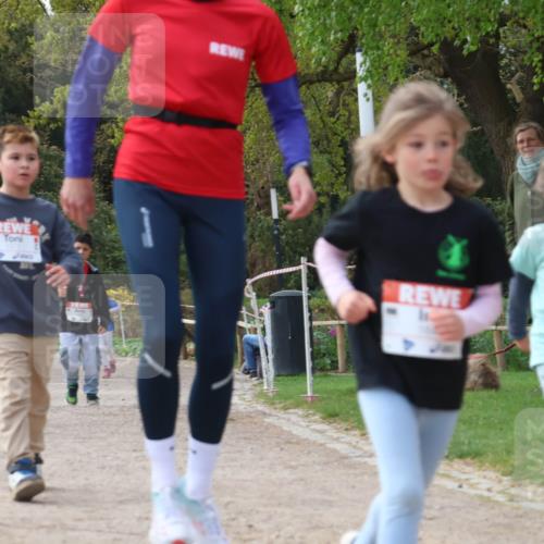 25.04.2026 - Das Zehntel Zöllner http://msf.ph/oto/9659302 25.04.2026 07:49:14 Laufen 9 meine-sportfotos.de