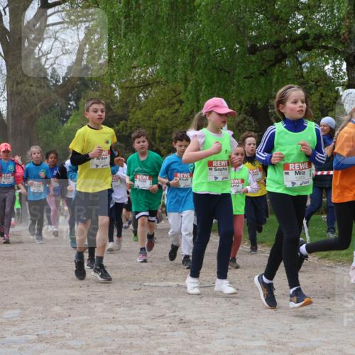 25.04.2026 - Das Zehntel Zöllner http://msf.ph/oto/9659336 25.04.2026 11:43:36 Laufen 12010, 10831, 10805 meine-sportfotos.de
