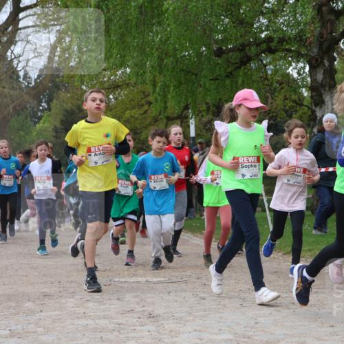 25.04.2026 - Das Zehntel Zöllner http://msf.ph/oto/9659351 25.04.2026 11:43:36 Laufen 12010, 3, 10831, 124 meine-sportfotos.de