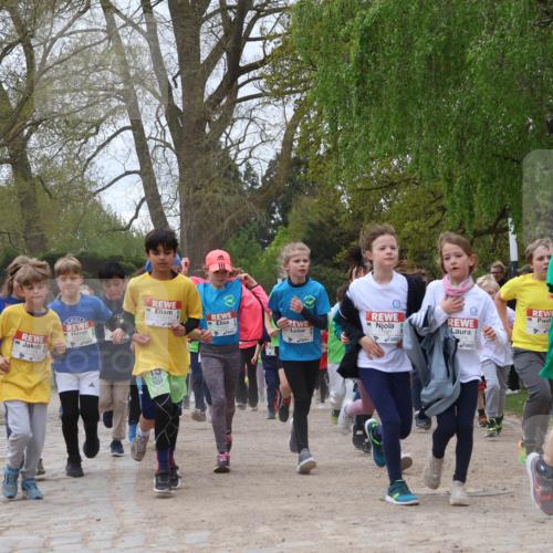 25.04.2026 - Das Zehntel Zöllner http://msf.ph/oto/9659399 25.04.2026 11:43:38 Laufen 1, 17081, 0688 meine-sportfotos.de
