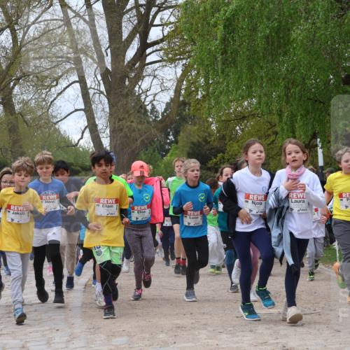 25.04.2026 - Das Zehntel Zöllner http://msf.ph/oto/9659405 25.04.2026 11:43:38 Laufen 11778, 11829, 8, 11076, 10688 meine-sportfotos.de