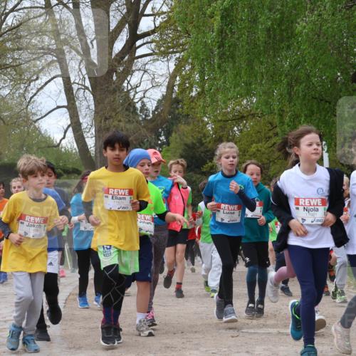 25.04.2026 - Das Zehntel Zöllner http://msf.ph/oto/9659426 25.04.2026 11:43:39 Laufen 11778, 11829, 12724, 11329, 11081 meine-sportfotos.de