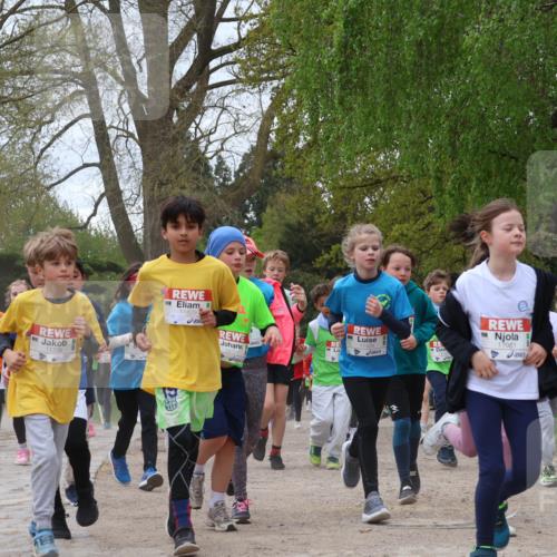 25.04.2026 - Das Zehntel Zöllner http://msf.ph/oto/9659429 25.04.2026 11:43:39 Laufen 10533, 11778, 11829, 11329, 11081 meine-sportfotos.de