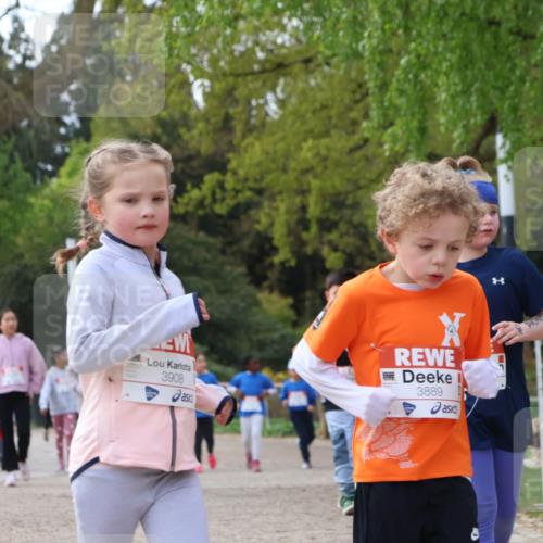 25.04.2026 - Das Zehntel Zöllner http://msf.ph/oto/9659446 25.04.2026 07:49:20 Laufen 3908, 3889 meine-sportfotos.de