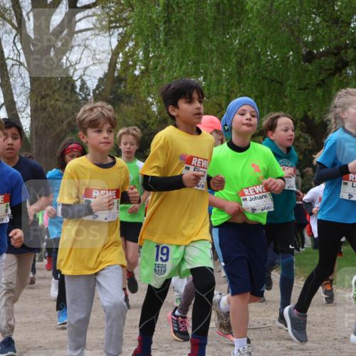 25.04.2026 - Das Zehntel Zöllner http://msf.ph/oto/9659459 25.04.2026 11:43:40 Laufen 10532, 19, 127248, 0558, 11329 meine-sportfotos.de