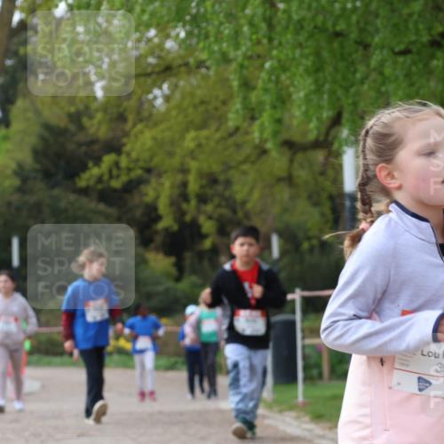 25.04.2026 - Das Zehntel Zöllner http://msf.ph/oto/9659464 25.04.2026 07:49:20 Laufen 3908 meine-sportfotos.de