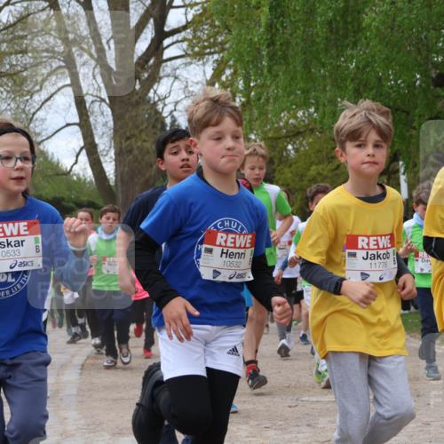 25.04.2026 - Das Zehntel Zöllner http://msf.ph/oto/9659465 25.04.2026 11:43:40 Laufen 10533, 10532, 11778, 19, 11829 meine-sportfotos.de