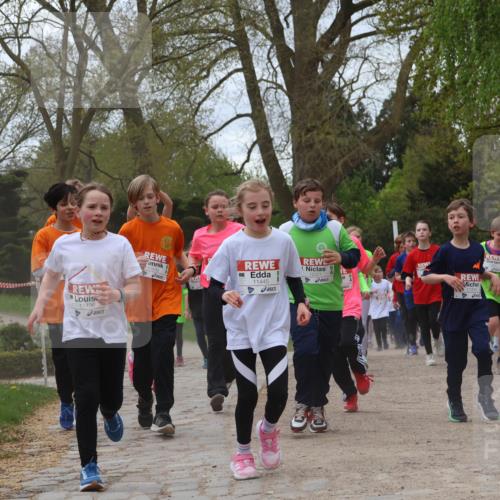 25.04.2026 - Das Zehntel Zöllner http://msf.ph/oto/9659489 25.04.2026 11:43:41 Laufen 11436, 12450, 11445, 11265, 11310, 4 meine-sportfotos.de