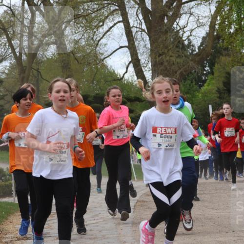 25.04.2026 - Das Zehntel Zöllner http://msf.ph/oto/9659501 25.04.2026 11:43:42 Laufen 11436, 10098, 11445, 11310 meine-sportfotos.de