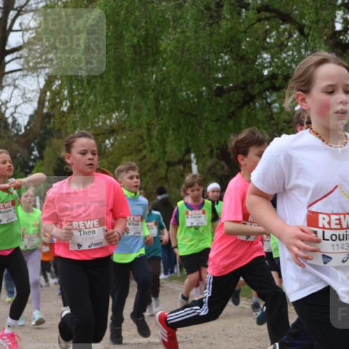 25.04.2026 - Das Zehntel Zöllner http://msf.ph/oto/9659555 25.04.2026 11:43:43 Laufen 12450, 10098, 11436 meine-sportfotos.de
