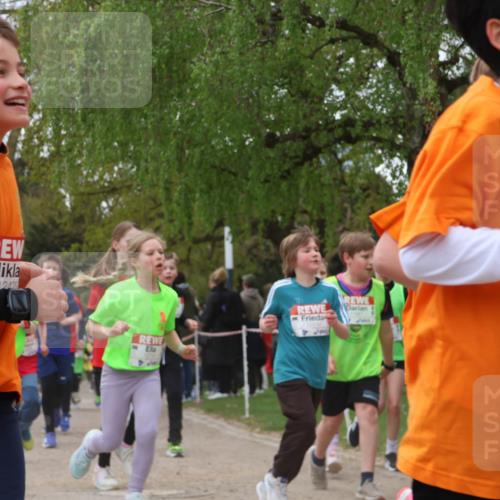 25.04.2026 - Das Zehntel Zöllner http://msf.ph/oto/9659609 25.04.2026 11:43:45 Laufen 1242 meine-sportfotos.de