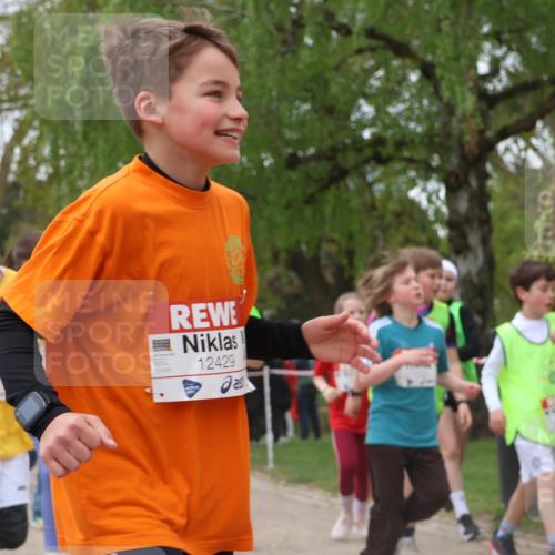 25.04.2026 - Das Zehntel Zöllner http://msf.ph/oto/9659618 25.04.2026 11:43:45 Laufen 12429, 12429 meine-sportfotos.de
