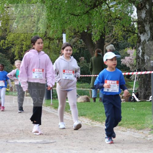25.04.2026 - Das Zehntel Zöllner http://msf.ph/oto/9659635 25.04.2026 07:49:33 Laufen 098 meine-sportfotos.de