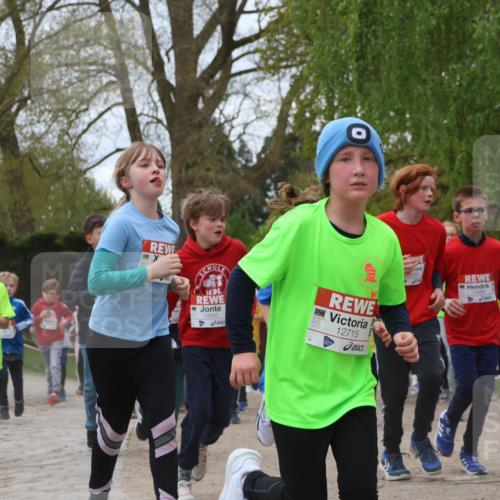25.04.2026 - Das Zehntel Zöllner http://msf.ph/oto/9659681 25.04.2026 11:43:47 Laufen 0, 75, 10603, 12715 meine-sportfotos.de