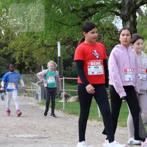 25.04.2026 - Das Zehntel Zöllner http://msf.ph/oto/9659704 25.04.2026 07:49:35 Laufen 1351, 2638, 2667, 2678 meine-sportfotos.de