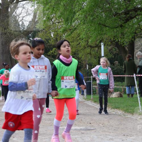 25.04.2026 - Das Zehntel Zöllner http://msf.ph/oto/9659728 25.04.2026 07:49:36 Laufen 2837, 1359, 1351, 150 meine-sportfotos.de