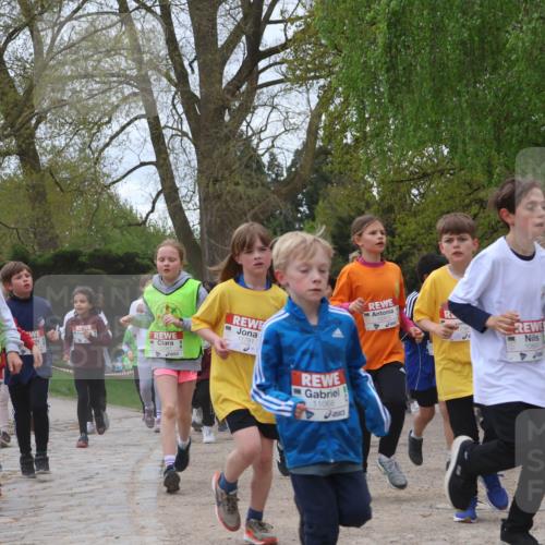 25.04.2026 - Das Zehntel Zöllner http://msf.ph/oto/9659774 25.04.2026 11:43:50 Laufen 12025, 11781, 11068, 10891 meine-sportfotos.de