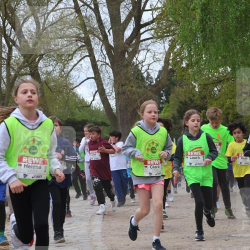 25.04.2026 - Das Zehntel Zöllner http://msf.ph/oto/9659804 25.04.2026 11:43:51 Laufen 1949, 12025, 1949, 11014 meine-sportfotos.de