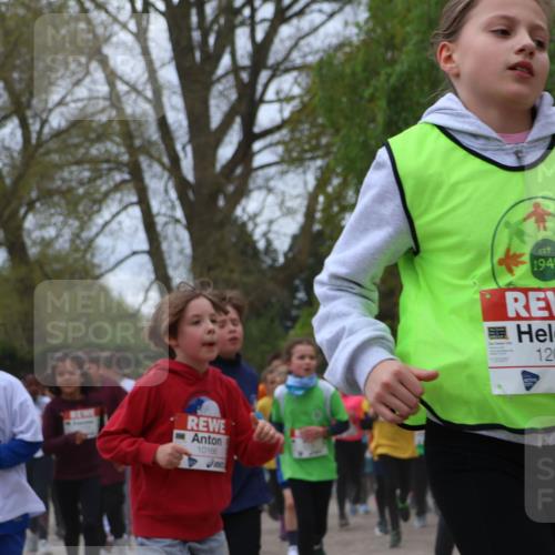25.04.2026 - Das Zehntel Zöllner http://msf.ph/oto/9659843 25.04.2026 11:43:52 Laufen 12903, 10166, 1949, 12025, 12047, 3850 meine-sportfotos.de
