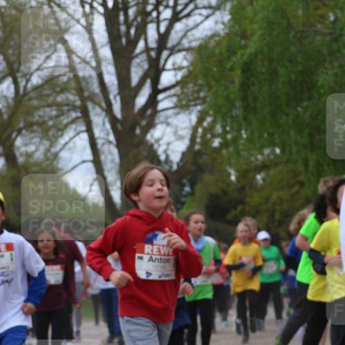 25.04.2026 - Das Zehntel Zöllner http://msf.ph/oto/9659849 25.04.2026 11:43:53 Laufen 10166, 2615 meine-sportfotos.de