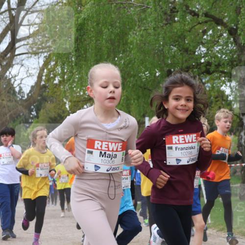 25.04.2026 - Das Zehntel Zöllner http://msf.ph/oto/9659915 25.04.2026 11:43:55 Laufen 10306, 2497, 10298 meine-sportfotos.de