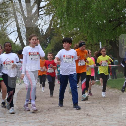 25.04.2026 - Das Zehntel Zöllner http://msf.ph/oto/9659990 25.04.2026 11:43:57 Laufen 11499, 11504, 11486 meine-sportfotos.de